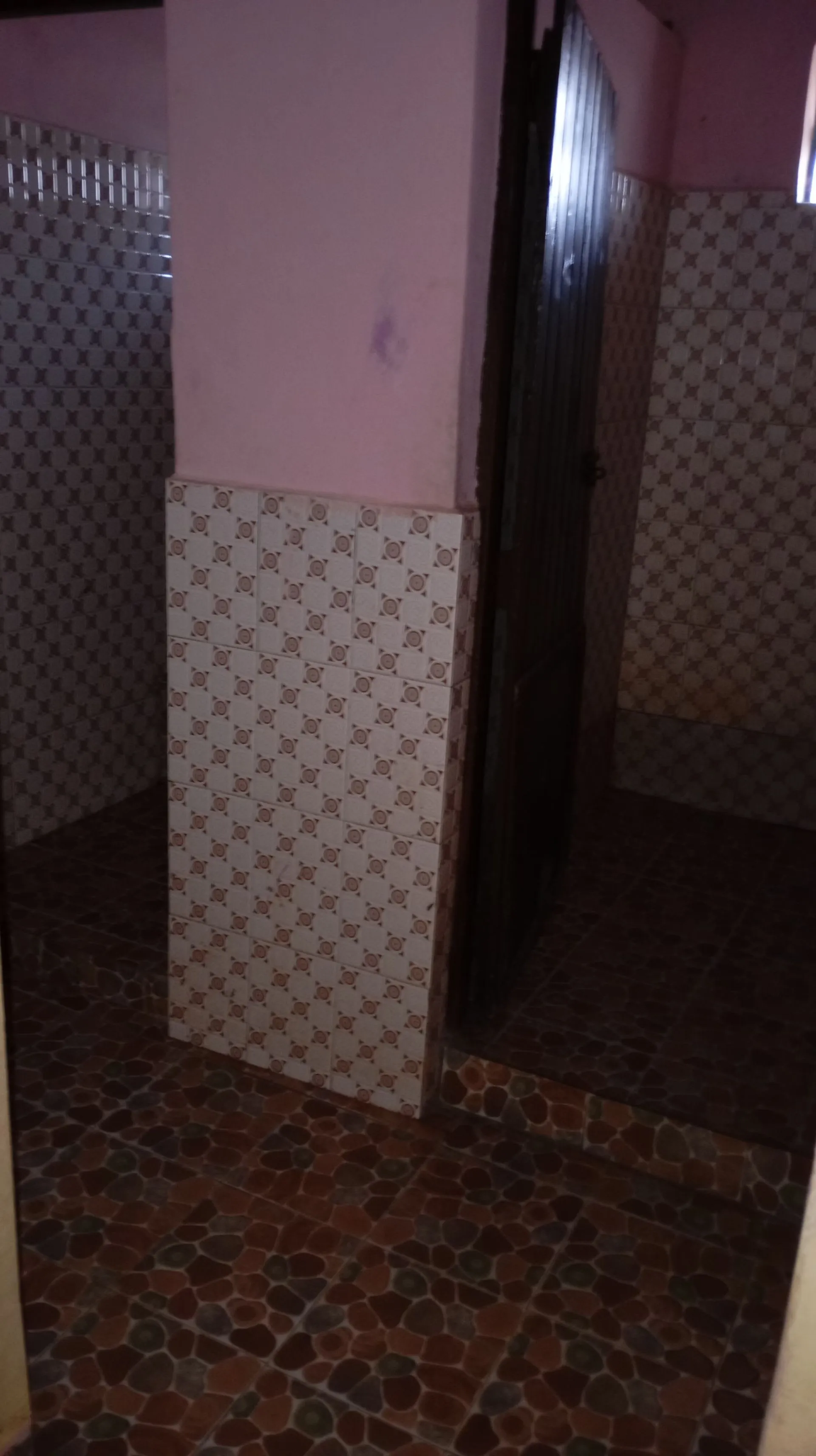 SINGLES - single room